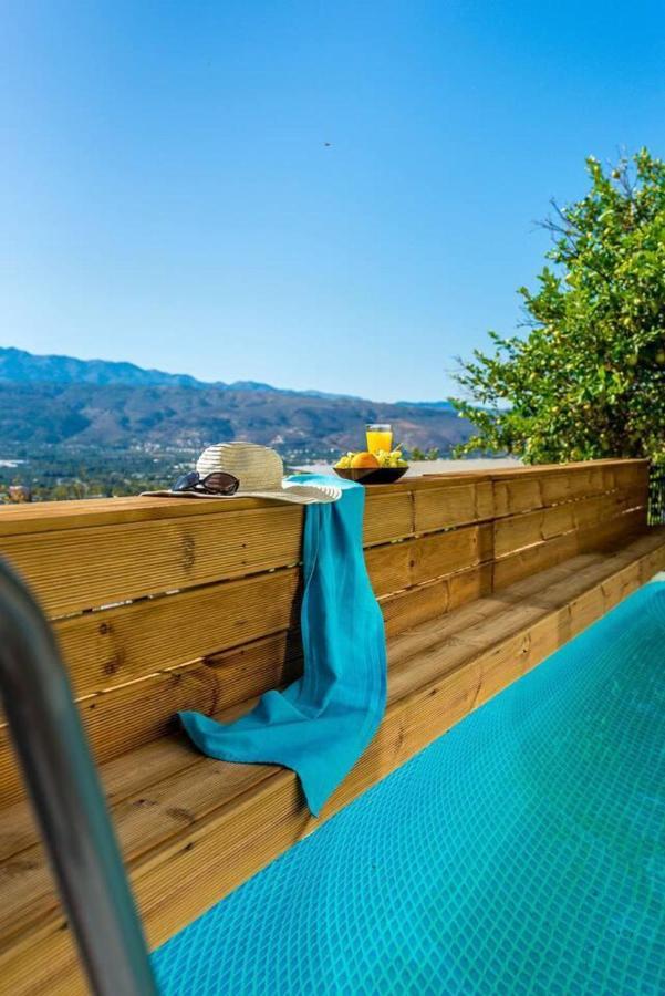 Superior Apartment - Overlooking Chania-With Pool Ханья Экстерьер фото